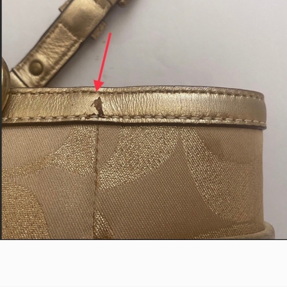Coach Gold Signature Gallery Tote Bag With Studs - Picture 8 of 10